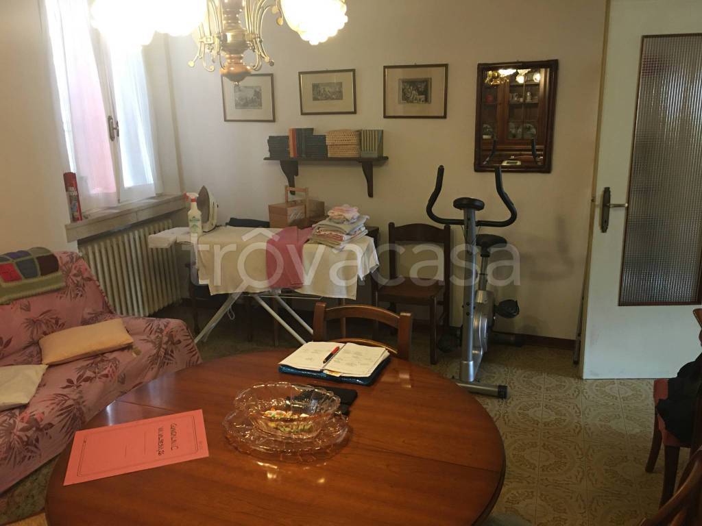 casa indipendente in vendita a Mantova