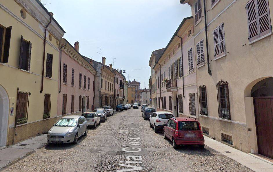 appartamento in vendita a Mantova in zona Centro Storico