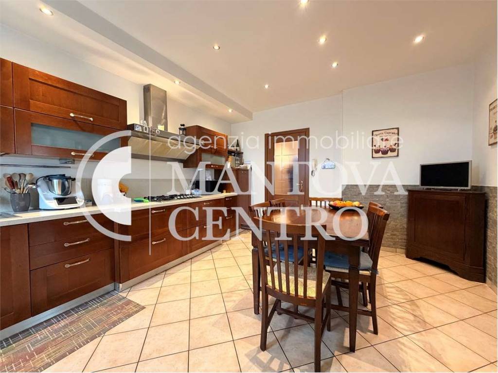 appartamento in vendita a Mantova