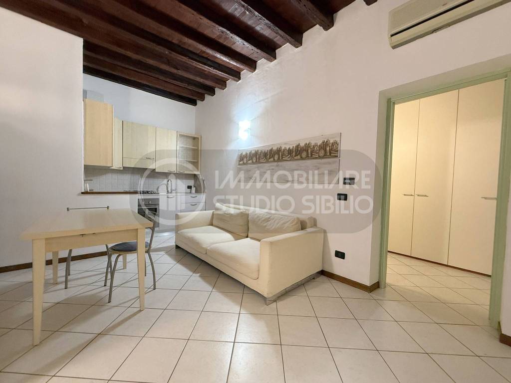 appartamento in vendita a Mantova in zona Centro Storico