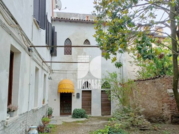 appartamento in vendita a Mantova