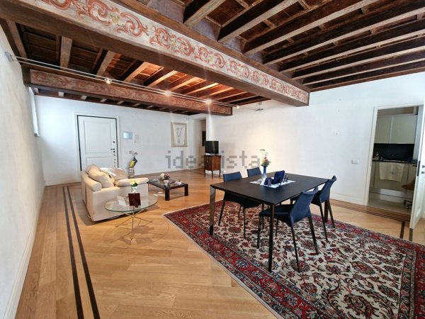 appartamento in vendita a Mantova in zona Centro Storico