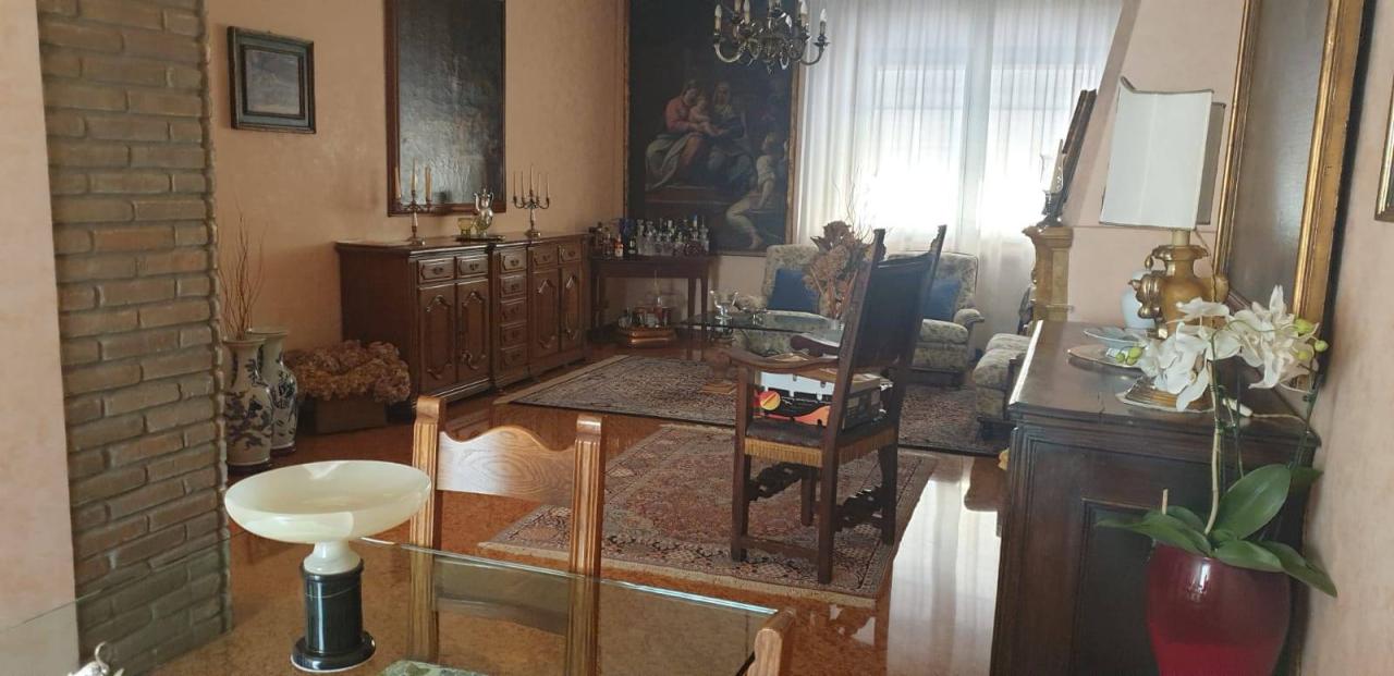 casa indipendente in vendita a Mantova in zona Centro Storico