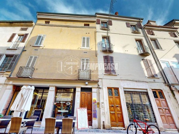 intera palazzina in vendita a Mantova in zona Centro Storico