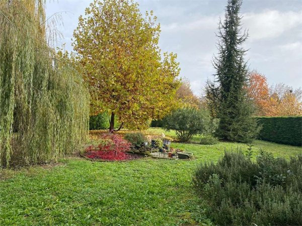 casa indipendente in vendita a Mantova in zona Castelnuovo