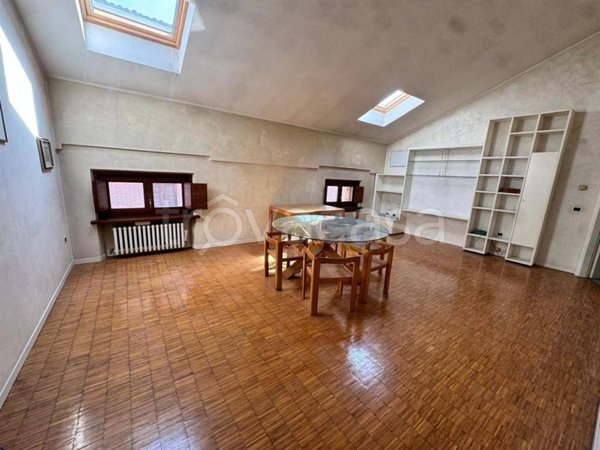 appartamento in vendita a Mantova in zona Centro Storico