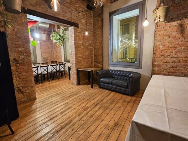 negozio in vendita a Mantova