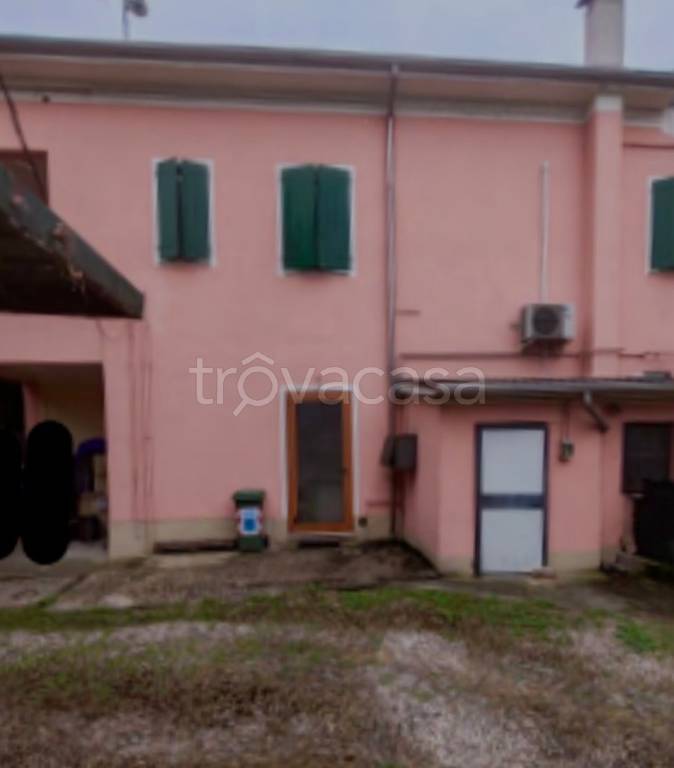 appartamento in vendita a Mantova in zona Cittadella