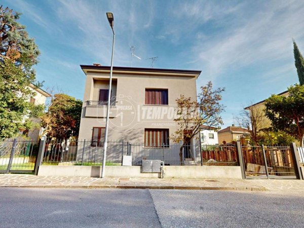 appartamento in vendita a Mantova in zona Viale Pompilio