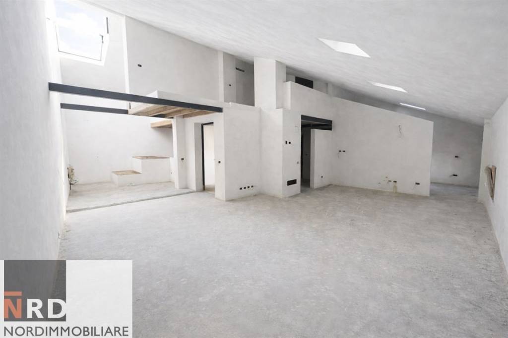 appartamento in vendita a Mantova in zona Corso Vittorio Emanuele II