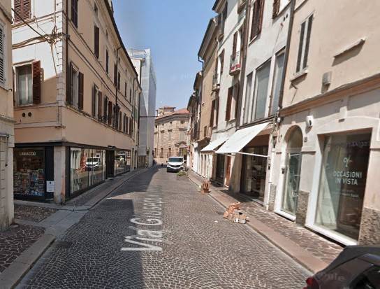 casa indipendente in vendita a Mantova