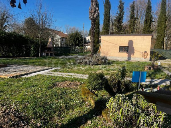 casa indipendente in vendita a Mantova in zona Formigosa