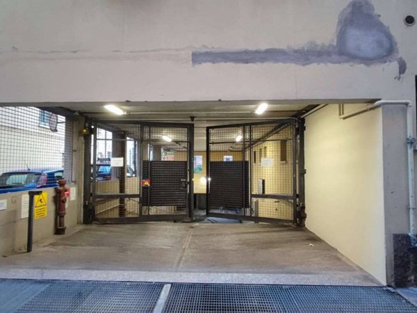 negozio in vendita a Mantova