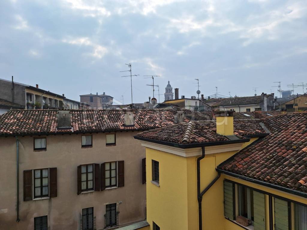 appartamento in vendita a Mantova in zona Centro Storico