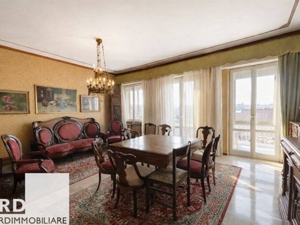 appartamento in vendita a Mantova in zona Centro Storico