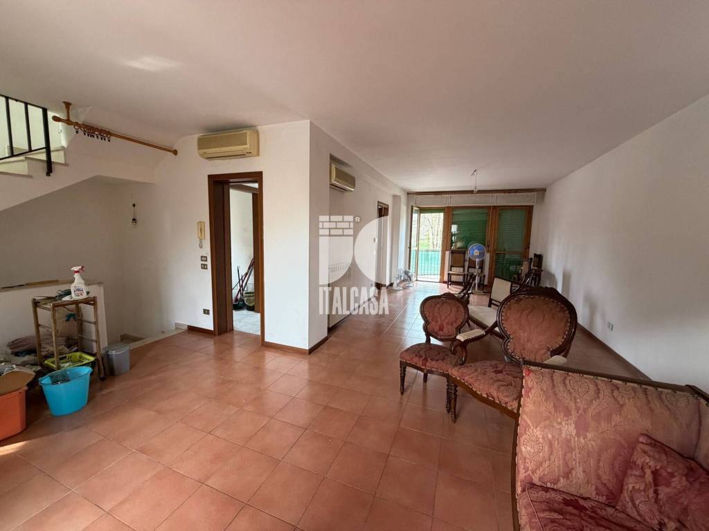 casa indipendente in vendita a Mantova in zona Borgo Castelletto