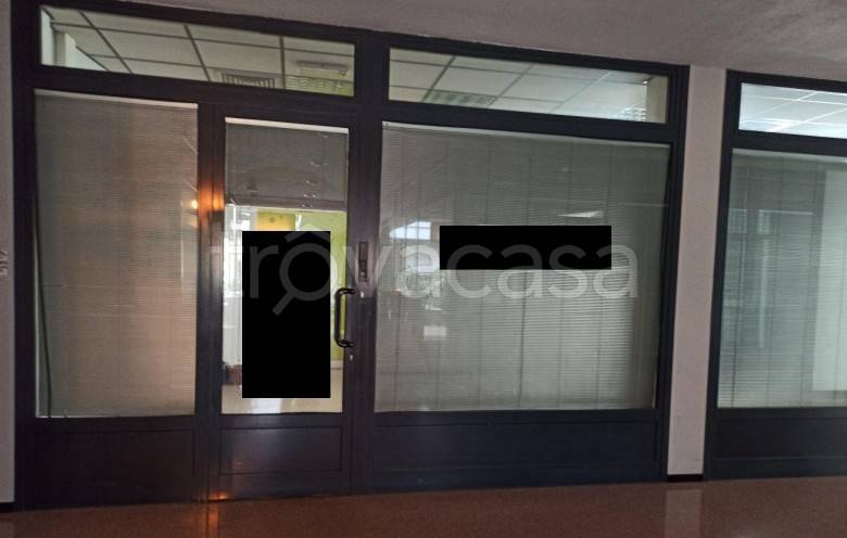 ufficio in vendita a Mantova in zona Strada Dosso del Corso