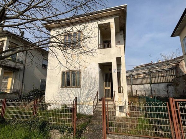 casa indipendente in vendita a Mantova in zona Cittadella