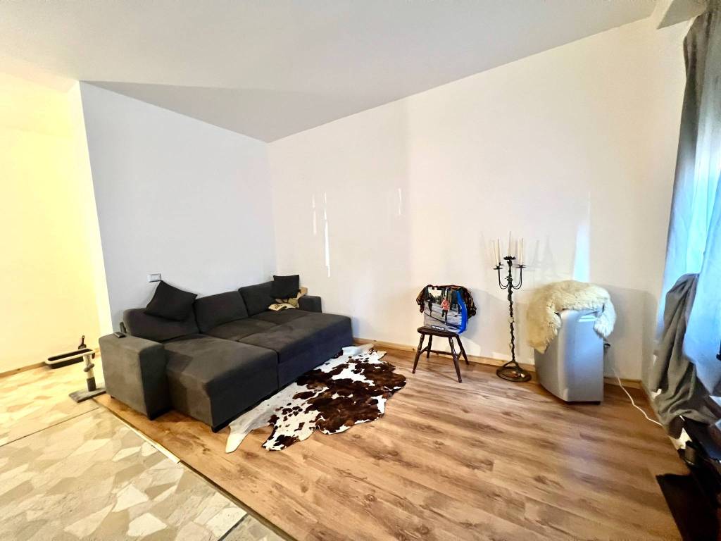 appartamento in vendita a Mantova in zona Tè Brunetti