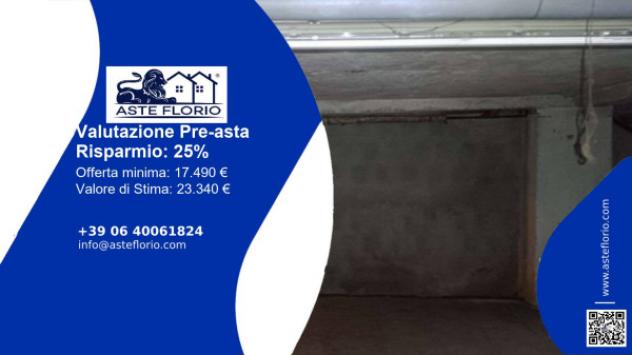 locale commerciale in vendita a Mantova