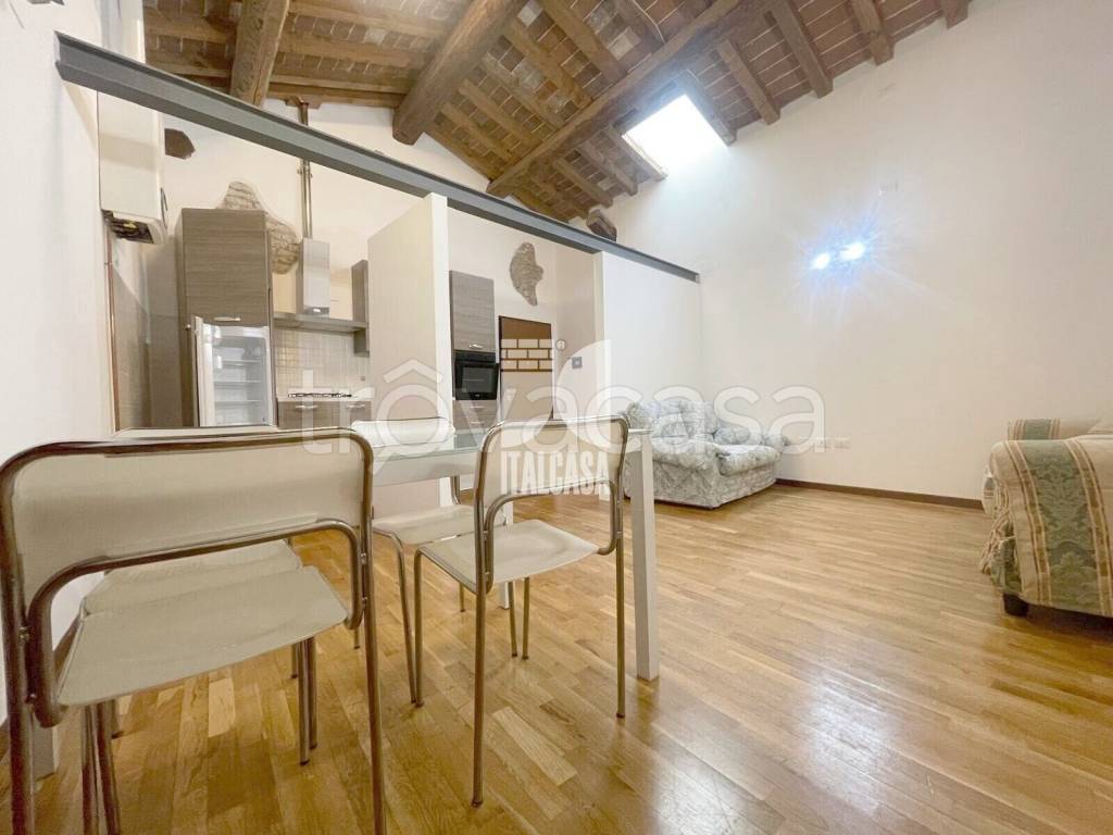 appartamento in vendita a Mantova in zona Centro Storico