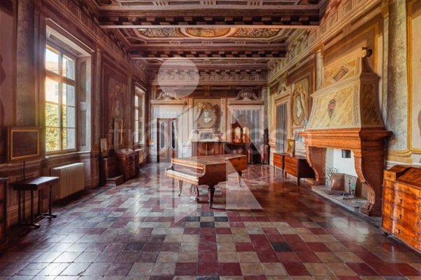 appartamento in vendita a Mantova in zona Centro Storico