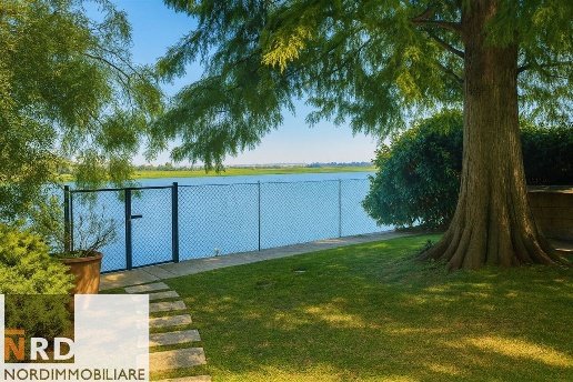 casa indipendente in vendita a Mantova in zona Corso Vittorio Emanuele II