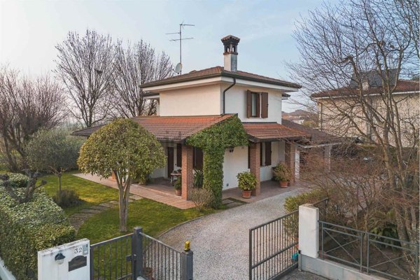 casa indipendente in vendita a Mantova