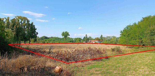 terreno edificabile in vendita a Mantova in zona Lunetta-Frassino