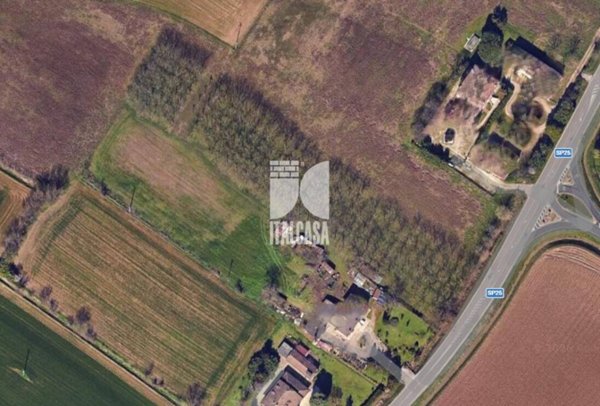 terreno agricolo in vendita a Mantova in zona Lunetta-Frassino