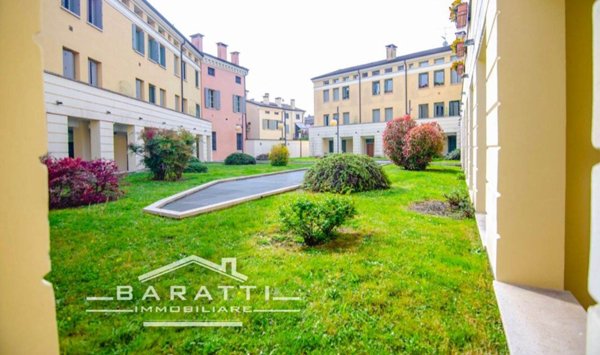 appartamento in vendita a Mantova in zona Centro Storico