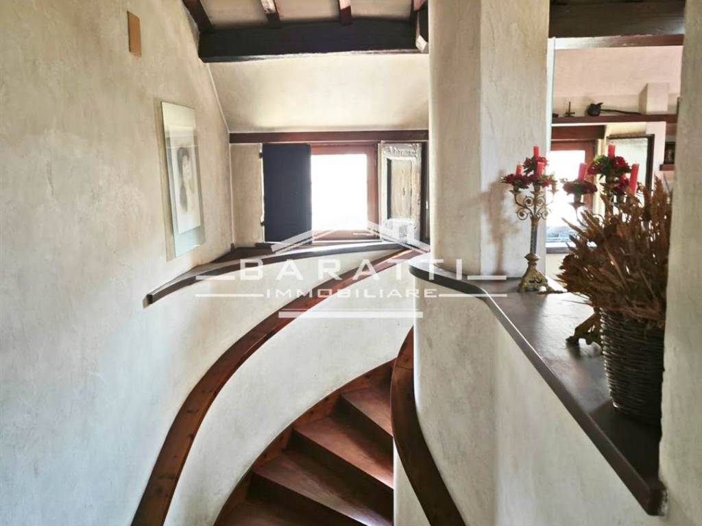 casa indipendente in vendita a Mantova in zona Centro Storico