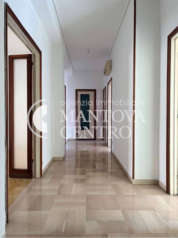 appartamento in vendita a Mantova in zona Centro Storico