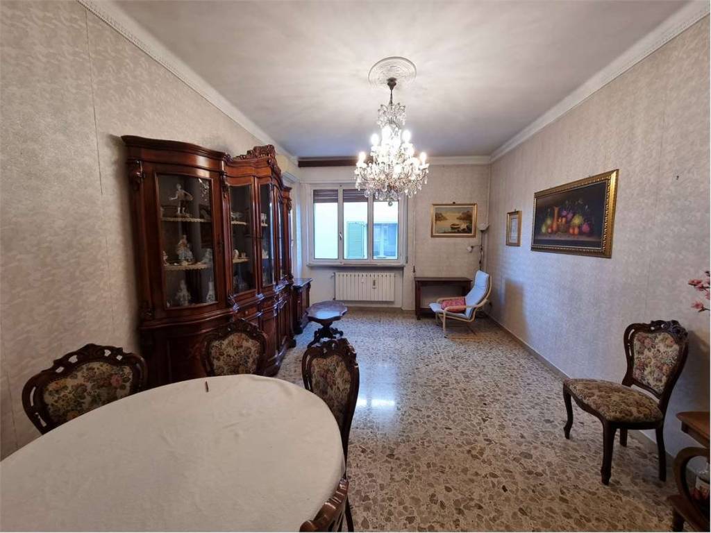 appartamento in vendita a Mantova in zona Tè Brunetti