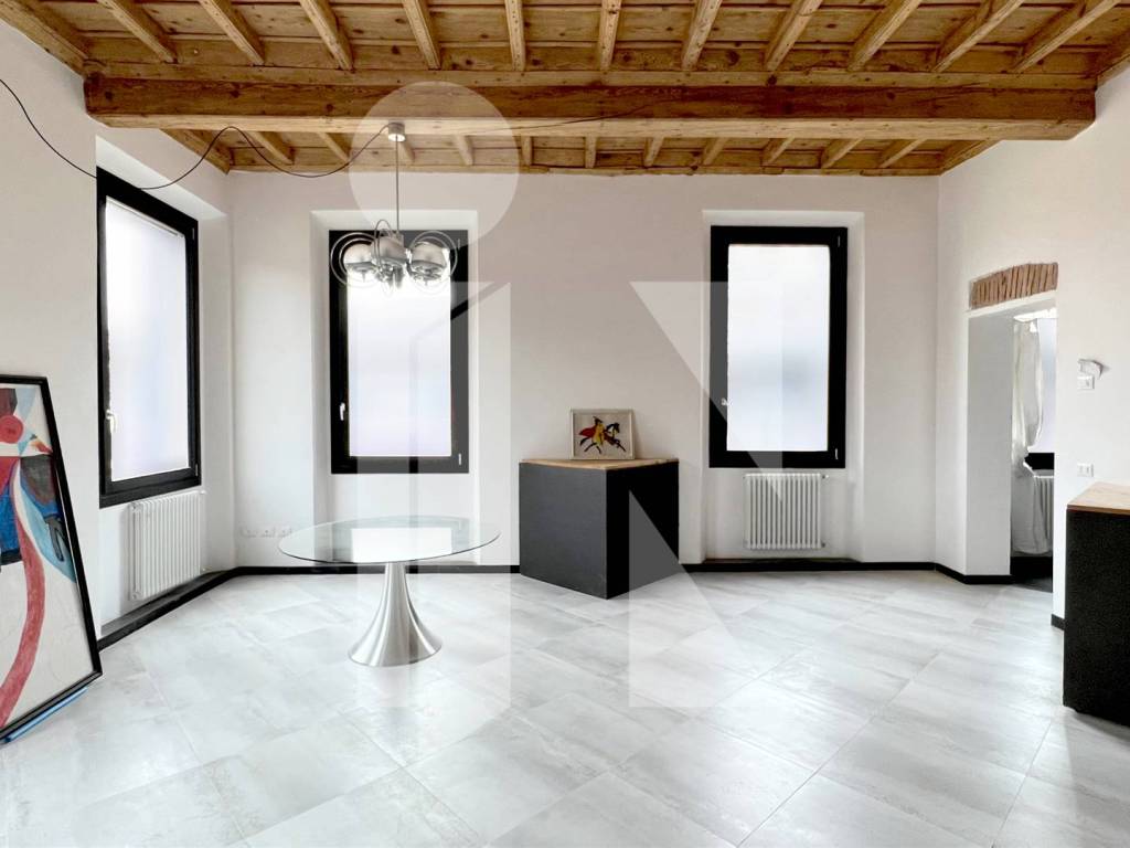 appartamento in vendita a Mantova in zona Centro Storico