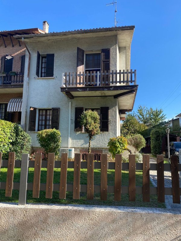 casa indipendente in vendita a Mantova in zona Centro Storico