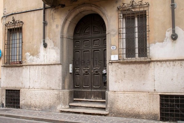 casa indipendente in vendita a Mantova in zona Centro Storico
