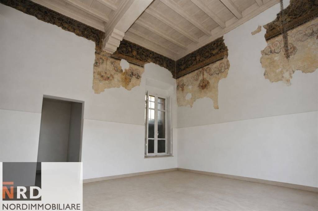 negozio in vendita a Mantova in zona Centro Storico