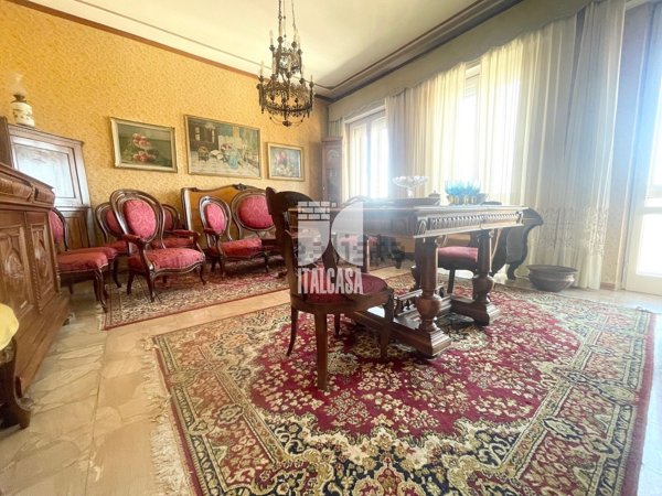 appartamento in vendita a Mantova in zona Centro Storico
