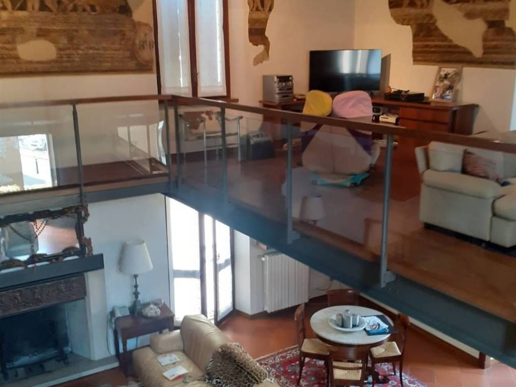 casa indipendente in vendita a Mantova in zona Centro Storico