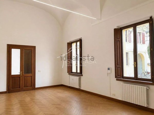 appartamento in vendita a Mantova in zona Centro Storico