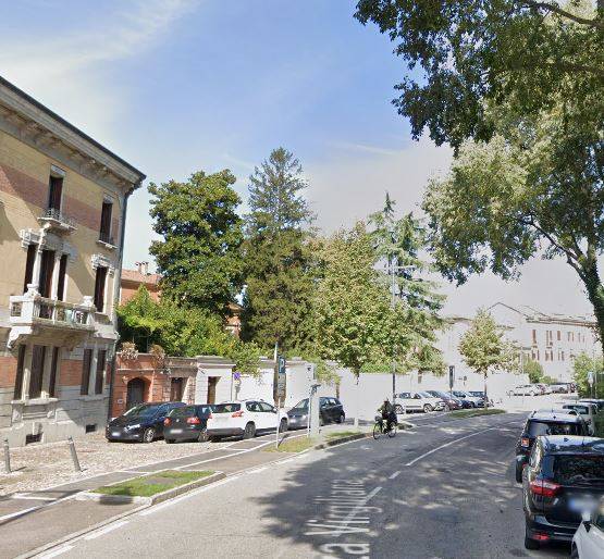casa indipendente in vendita a Mantova in zona Virgiliana