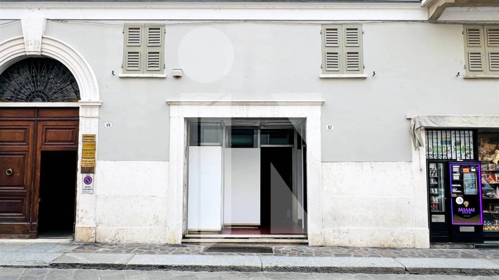 negozio in vendita a Mantova in zona Centro Storico
