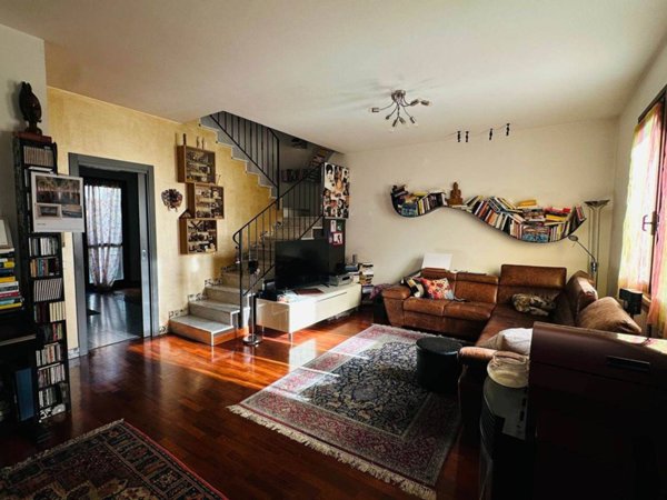 casa indipendente in vendita a Mantova in zona Borgo Castelletto