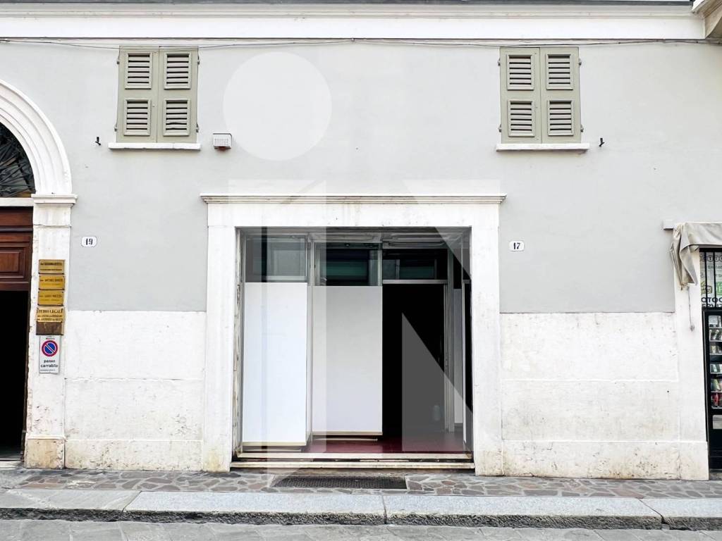 negozio in vendita a Mantova in zona Centro Storico