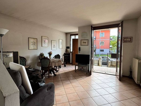 casa indipendente in vendita a Mantova in zona Centro Storico