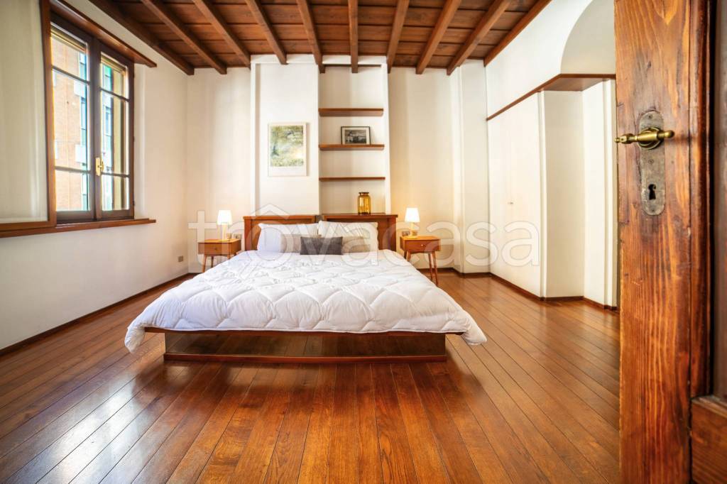 casa indipendente in vendita a Mantova in zona Centro Storico