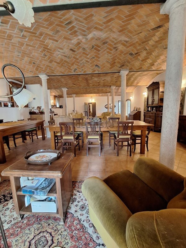 casale in vendita a Mantova