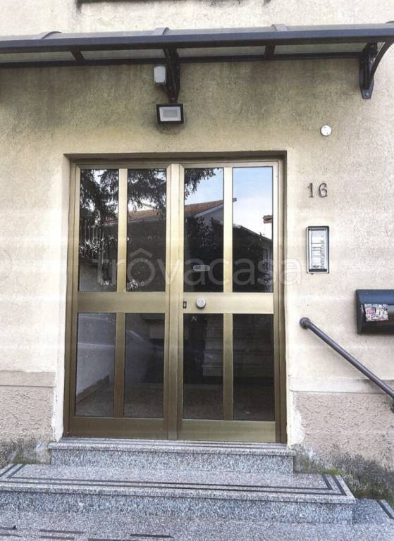 appartamento in vendita a Mantova in zona Lunetta-Frassino