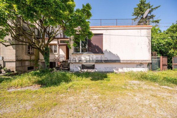 casa indipendente in vendita a Mantova in zona Belfiore